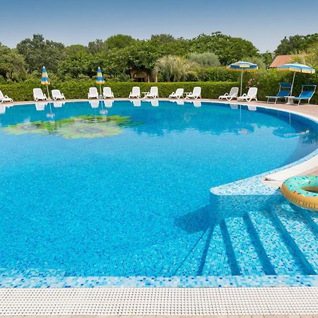 Il Girasole - Limone Villa Venturina Terme Bagian luar foto